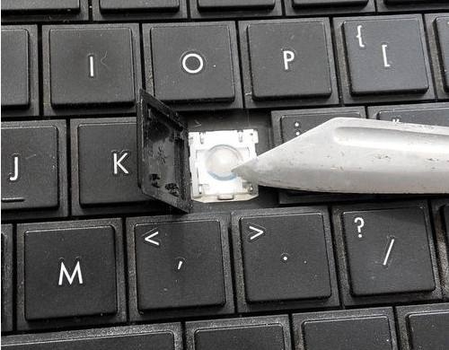 检测键盘内部软塑料翘起