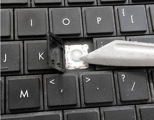 检测键盘内部软塑料翘起